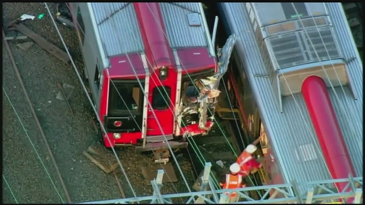 Workers plan to sue Metro-North for collision
