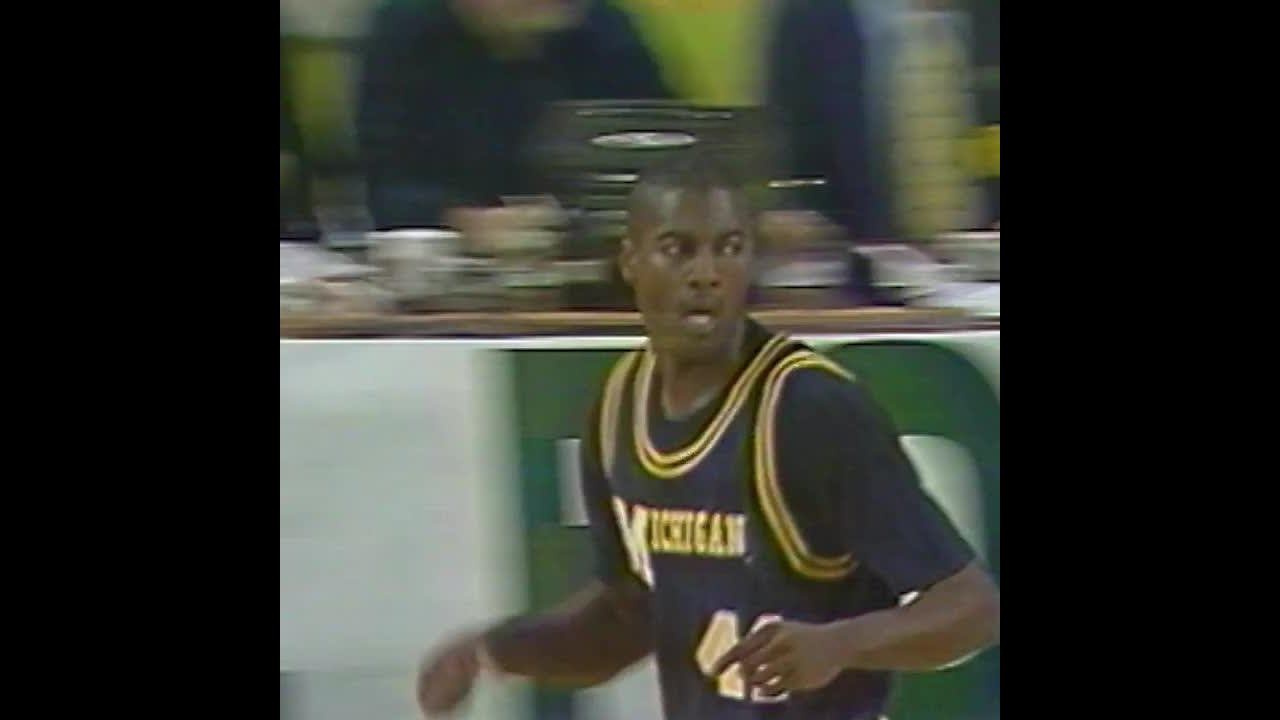 Flashback: Glen Rice Highlights in 1989 Final Four Win vs. Illinois | Michigan Basketball