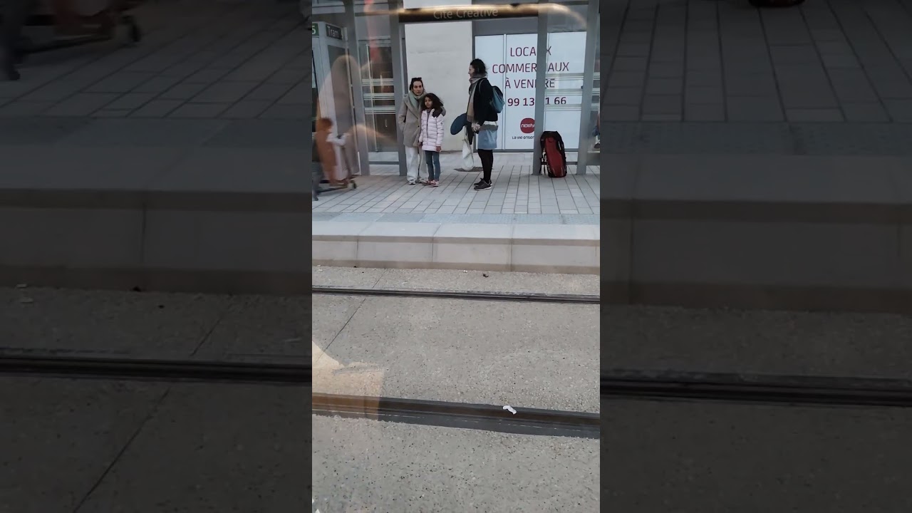 VOYAGE DANS LE TRAMWAY LIGNE 5 DIRECTION, GRÈS DE MONTPELLIER SAISON 3