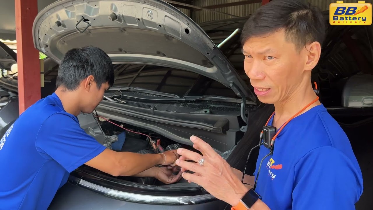 วิธีเปลี่ยนแบตเตอรี่ Hyundai Staria โดยทีมงานบีบีแบตเตอรี่ เปลี่ยนแบตเตอรี่ให้ลูกค้านอกสถานที่