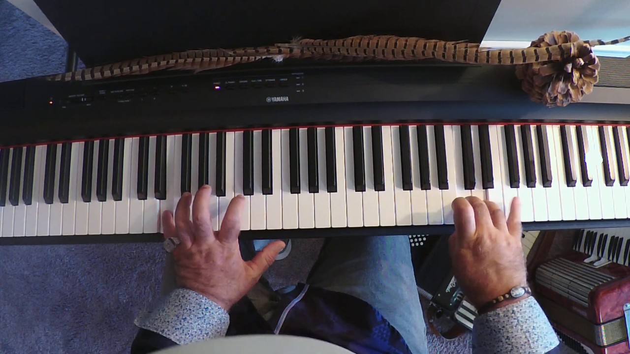 Aateny Al Naya wa ghanni- Fairuz-Original Piano @ Tutorial / تعليم