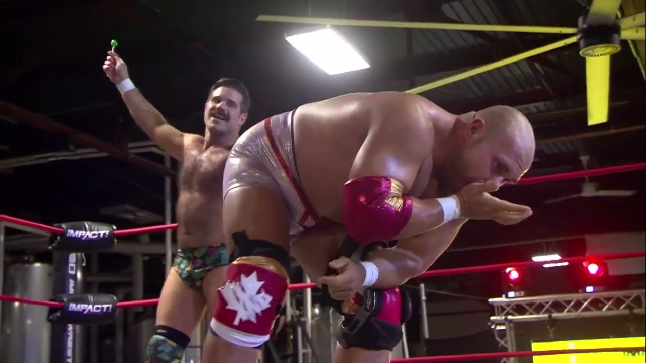 Joey Ryan vs. Michael Elgin in a Singles Wrestling Match