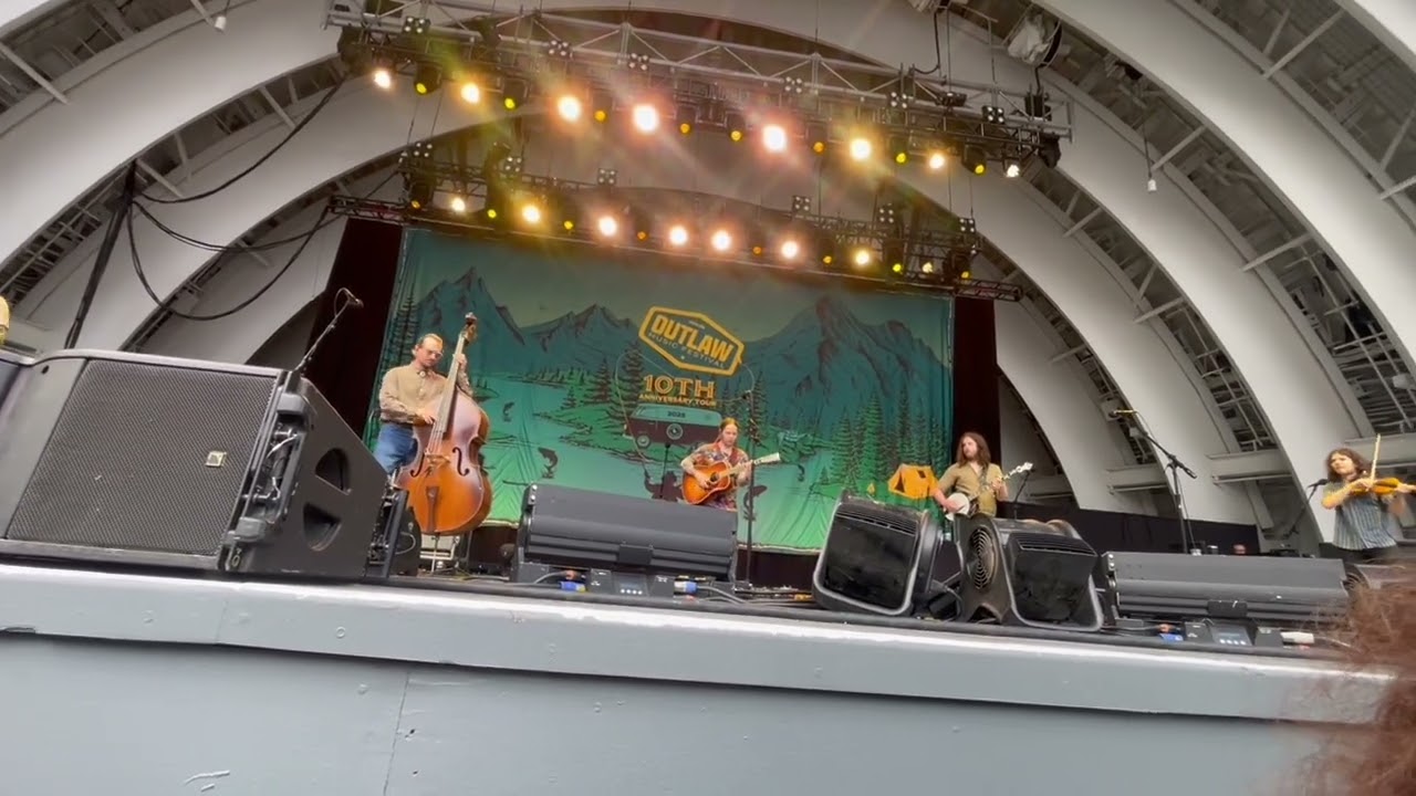 Billy Strings 