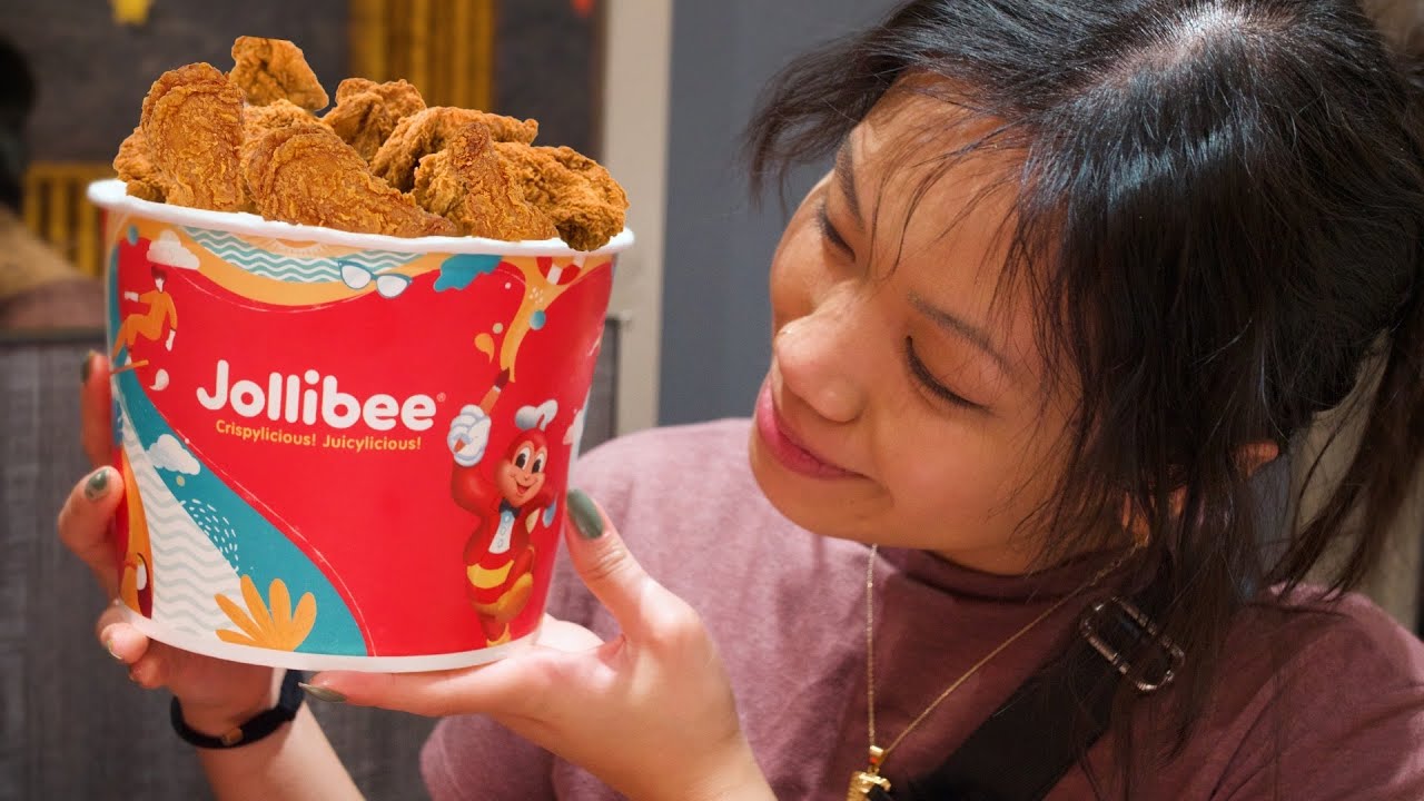 ✧ Vlog ✧ Our first time ever having JOLLIBEE! (Filipino Fast Food) & 99&cent; pizza in NYC! EP72