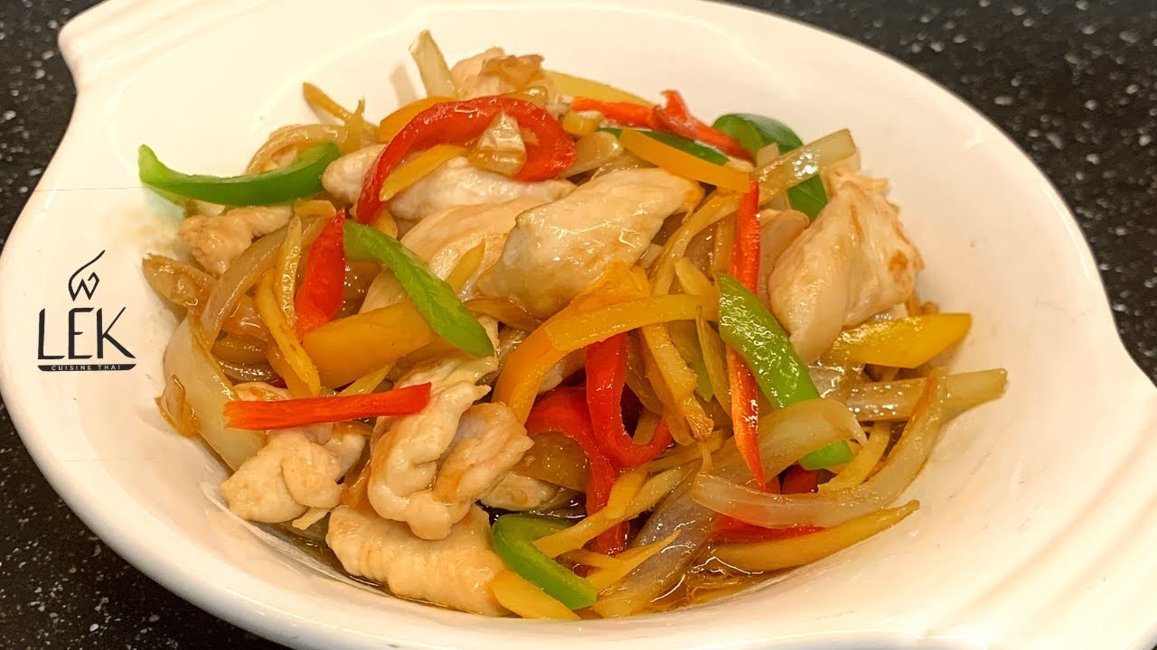 POULET SAUTÉ AU GINGEMBRE - ไก่ผัดขิง
