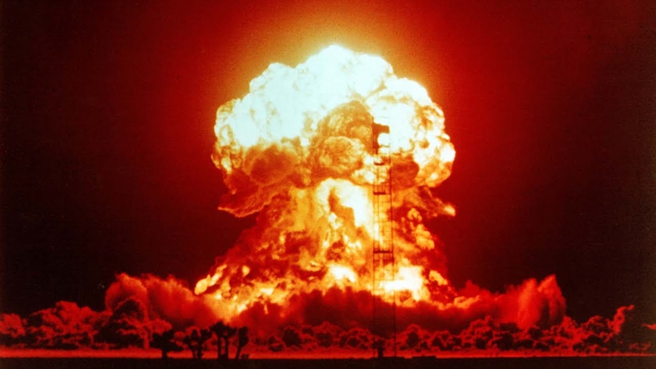Iran successfully test-fires 4th generation of Fateh 110 precision missile - Ir&atilde; testa novo m&iacute;ssil