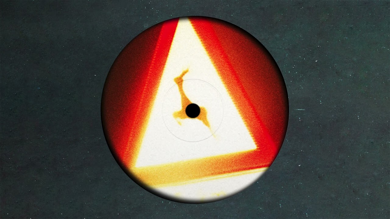 Triángulo de Amor Bizarro - VVV [Trippin´you] La Carretera VVV Crash Team Raving Remix