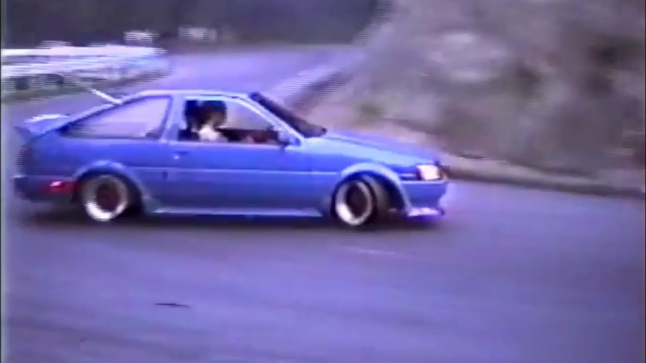 90&rsquo;s Touge Drifting In Japan (with music)