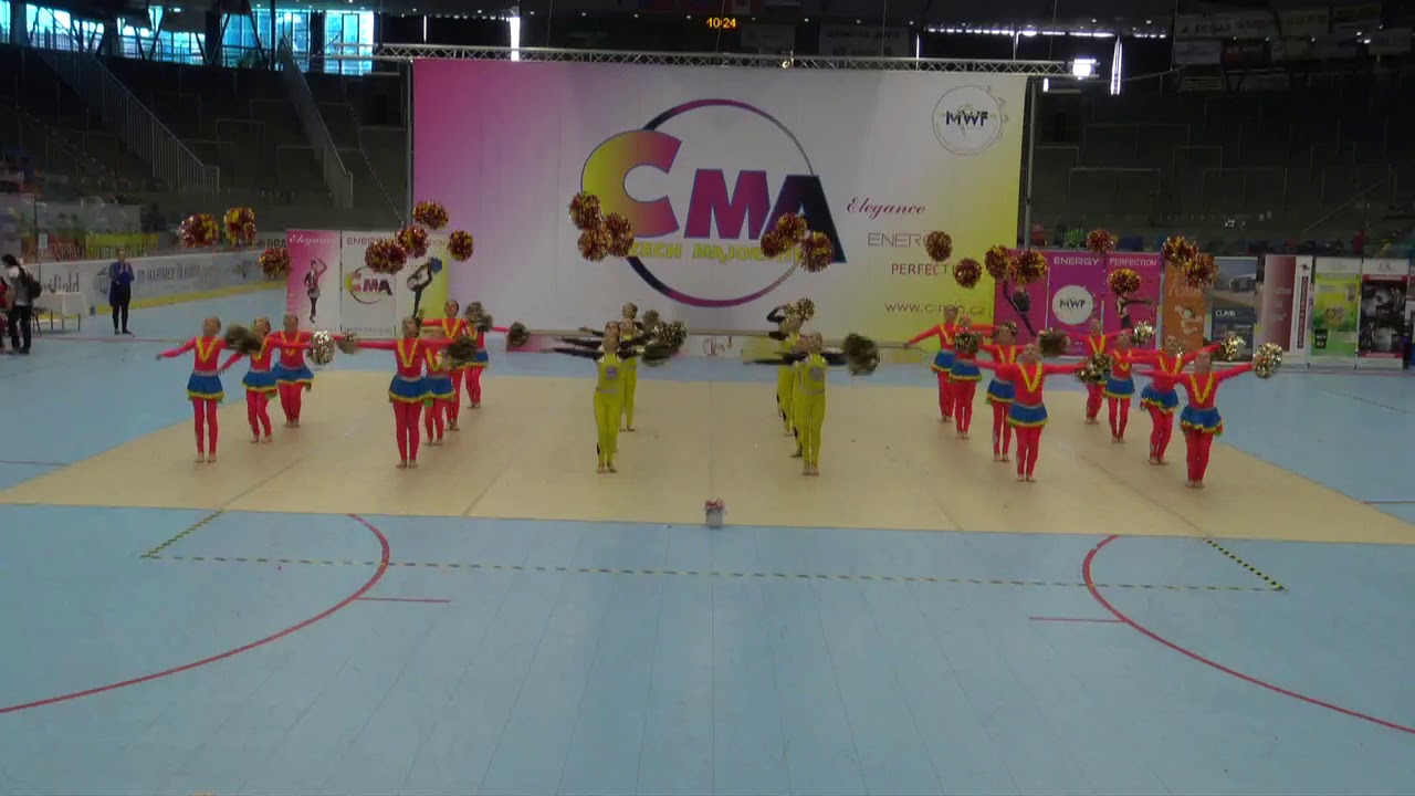 Pódio POM kadet A-team 5, MČR MAŽORETEK CMA 2019 Hradec Králové