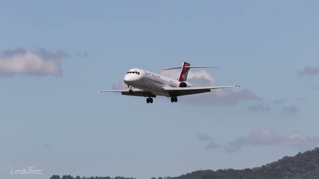 PAN-PAN - Qantas Boeing 717 Diverts to Canberra with medical emergency 19 March 2024