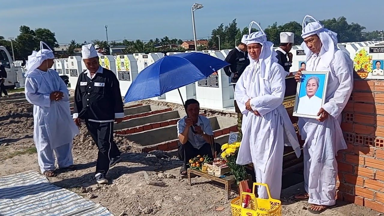 Buổi Đưa Tiễn Lê Thị Nới 79 Tuổi