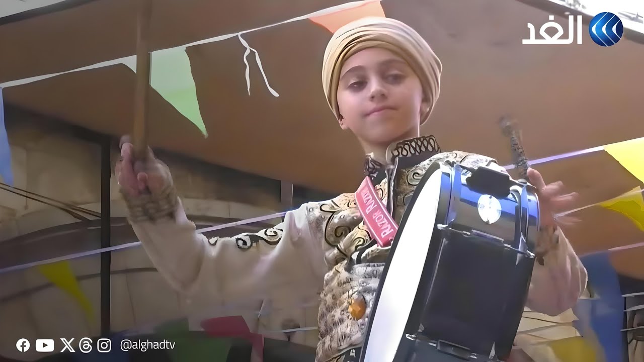 أزقة البلدة القديمة في نابلس تتزين ابتهاجا بالمولد النبوي الشريف