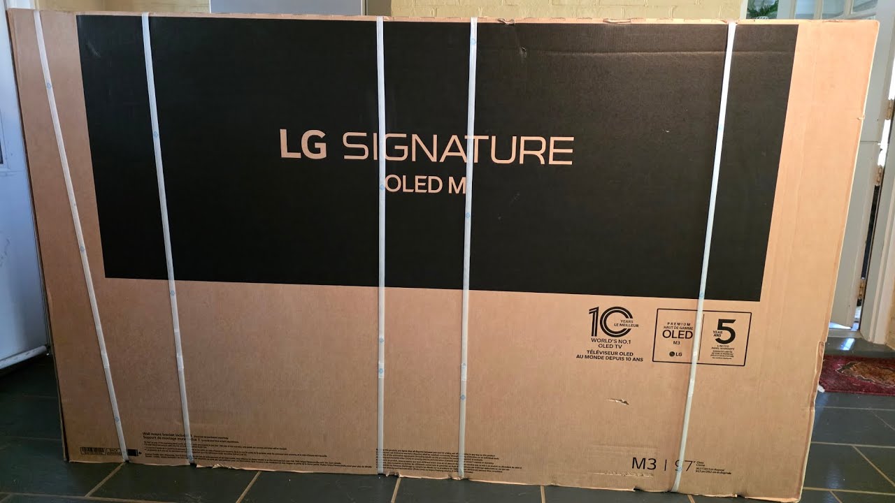 LG Signature OLED M3 97 Unboxing 