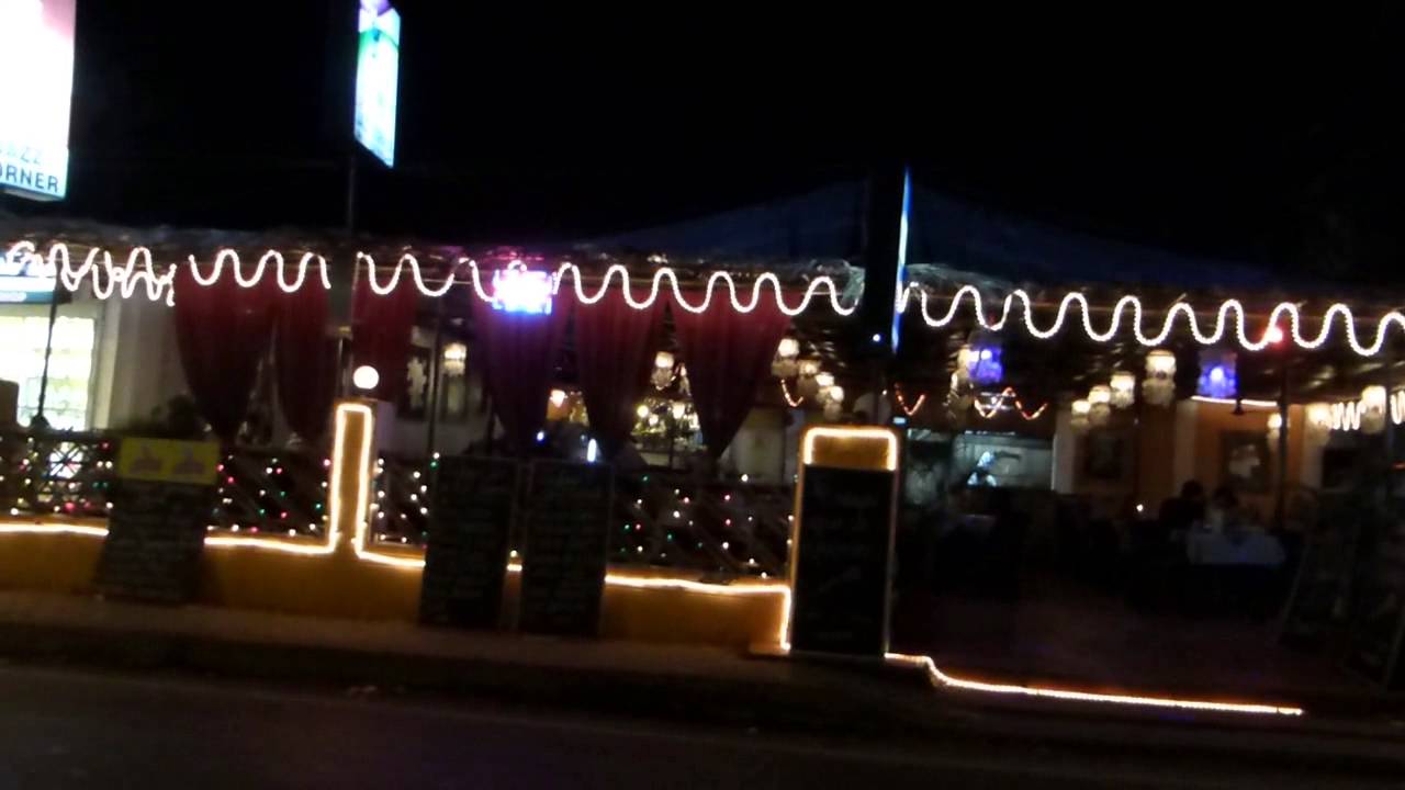 candolim evening entertainment nightlife karaoke bingo bars club baga goa india