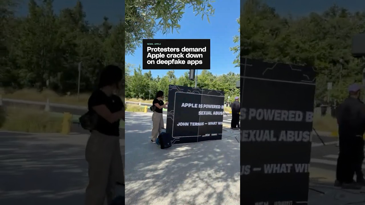 Protesters at Apple's WWDC