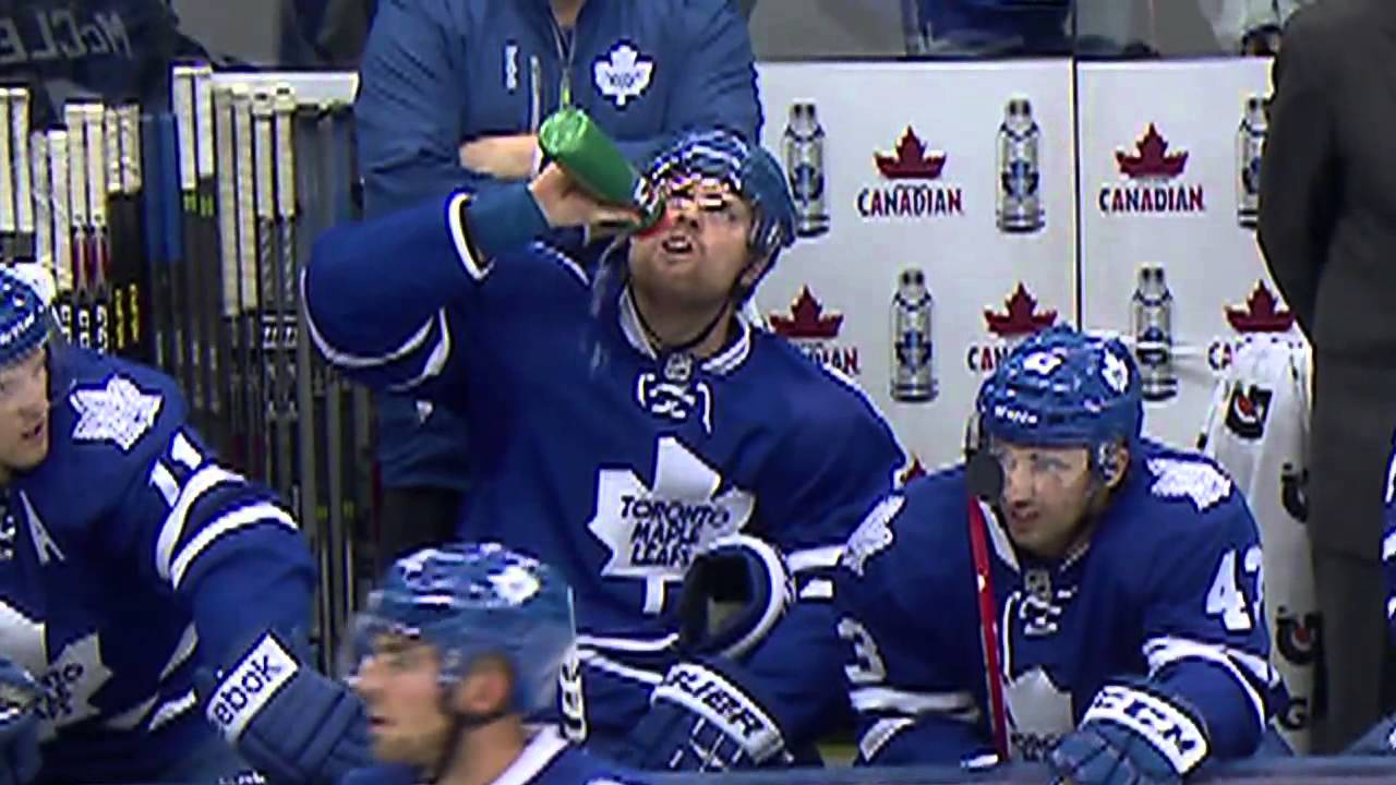 Phil Kessel Water Bottle Malfunction