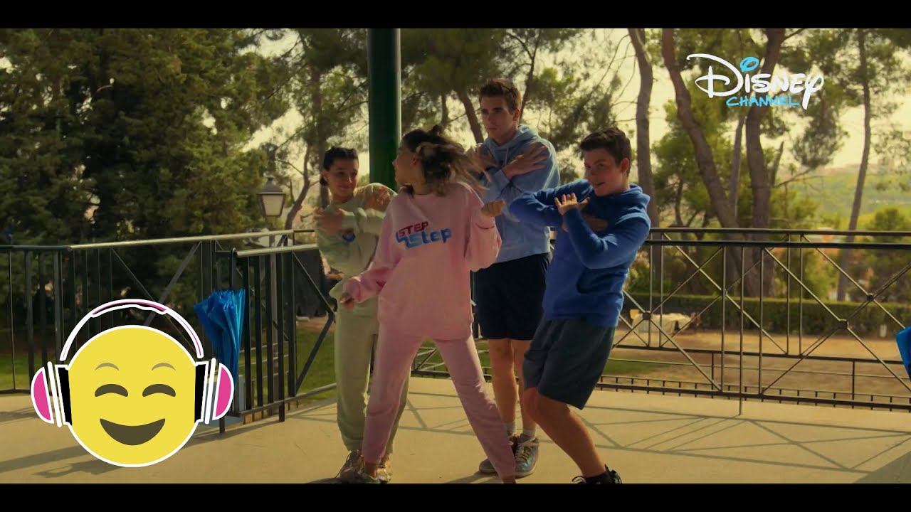 Step By Step | Айла и Огледалата | Disney Channel Bulgaria
