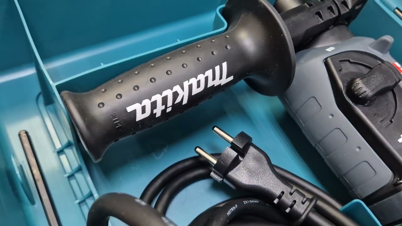 Перфоратор Makita HR2470