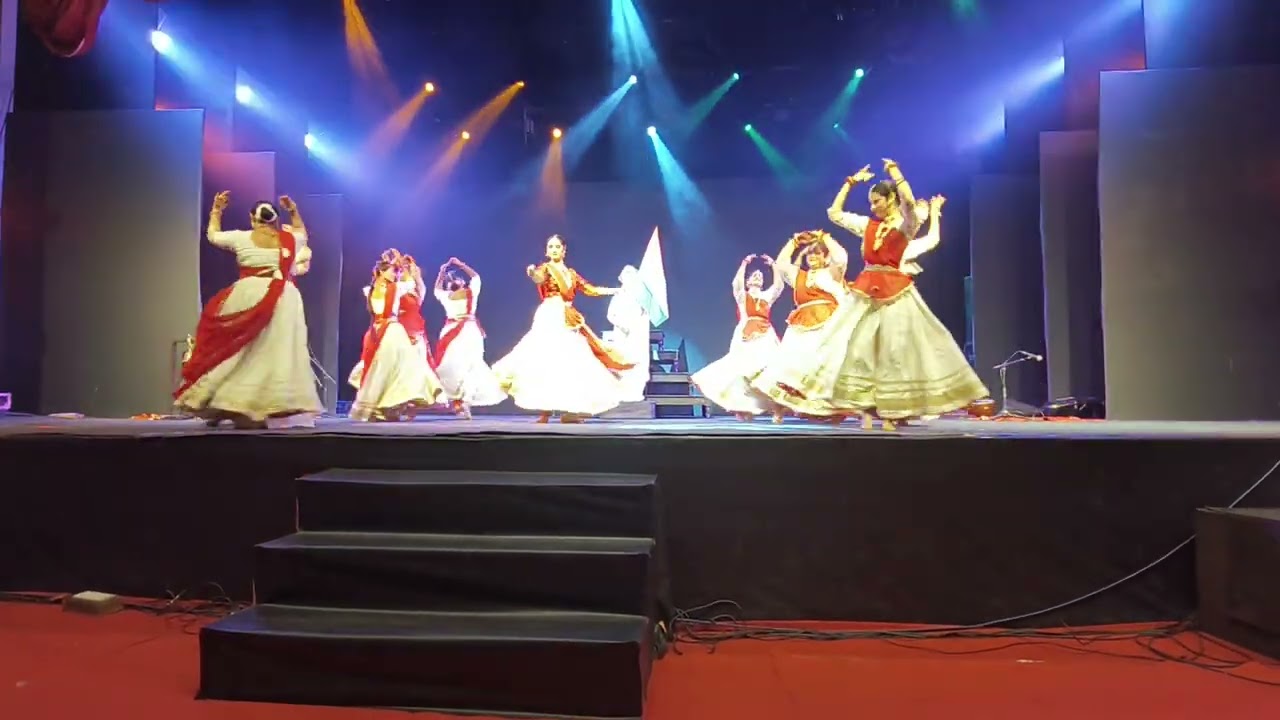 श्री देवकृष्ण व्यास रचित भारत माता की आरती पर विक्रमोत्सव में नृत्य आराधना