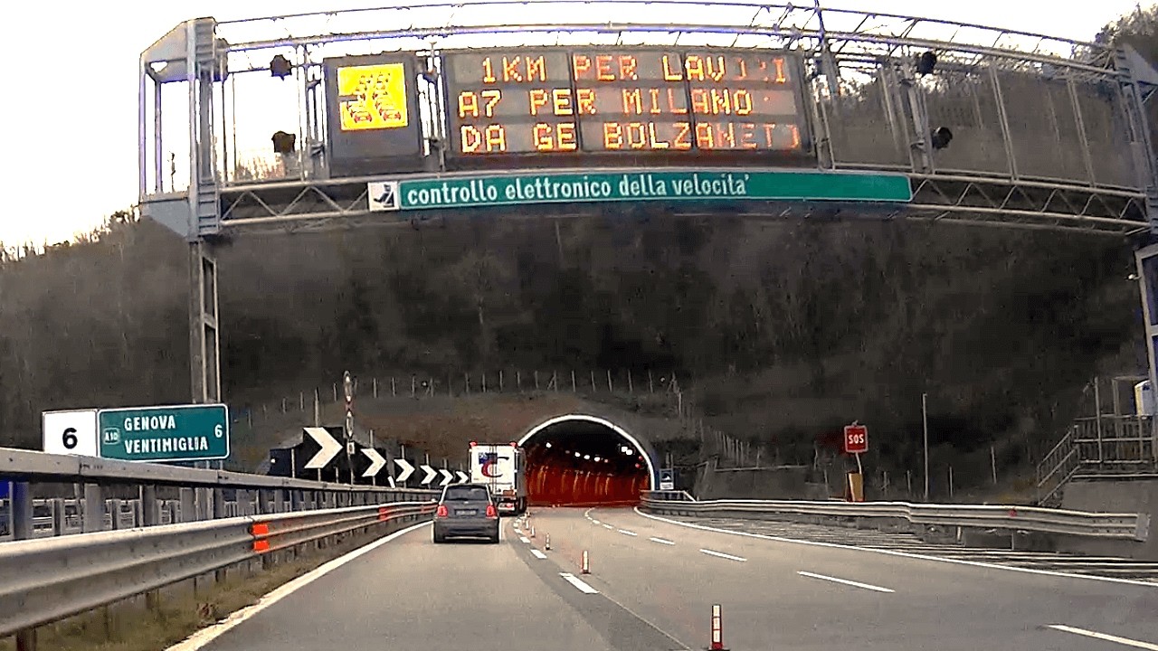 Autostrada A26 dalla Galleria Roccaraso al Ponte di Mele #autostrada #motorway #highway