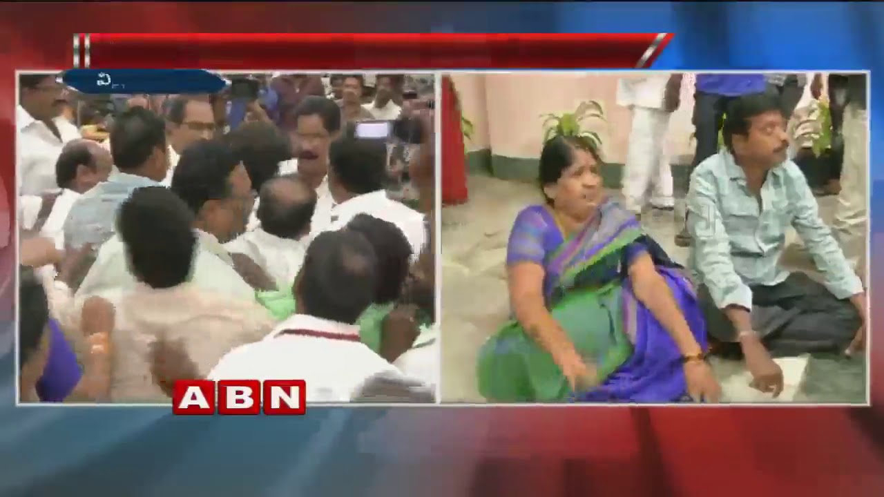 TDP And YCP Corporators Clash In Vijayawada Corporation Council Meeting | ABN Telugu