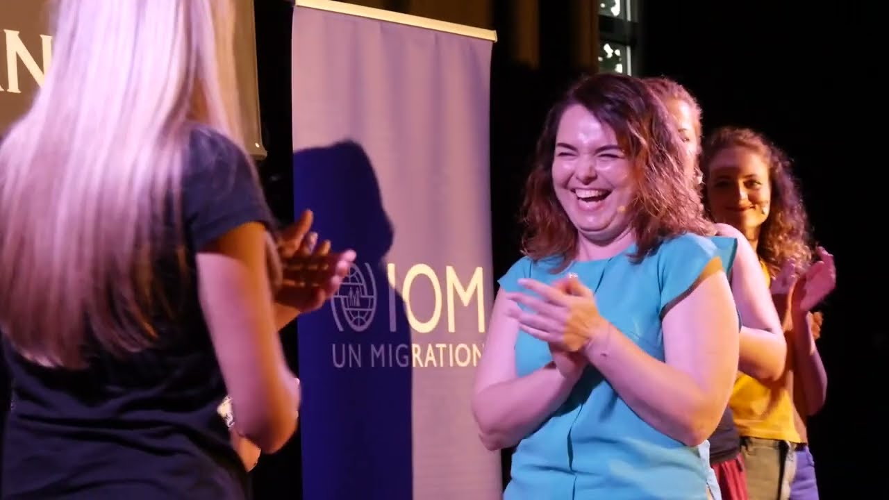 Improv brings Ukrainians together in Romania