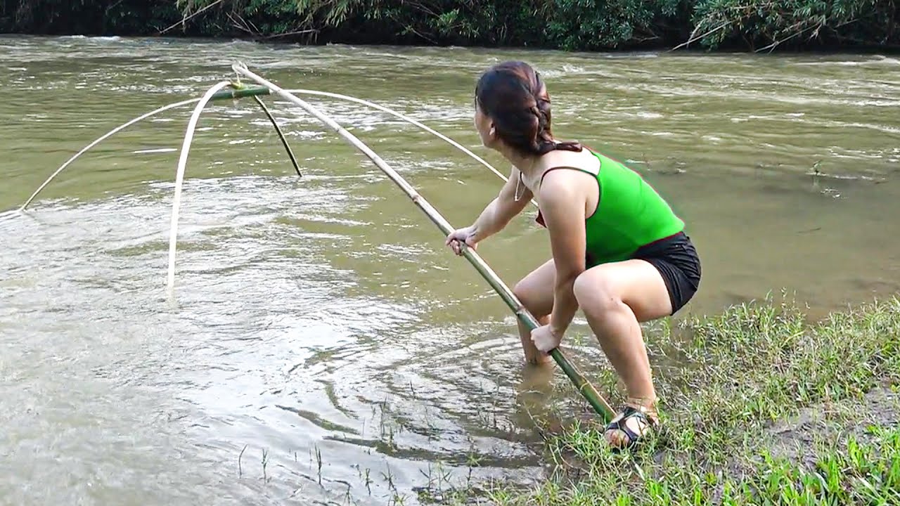 Fishing with Pure Survival Instincts: Girl's Amazing Fish Catching Results !
