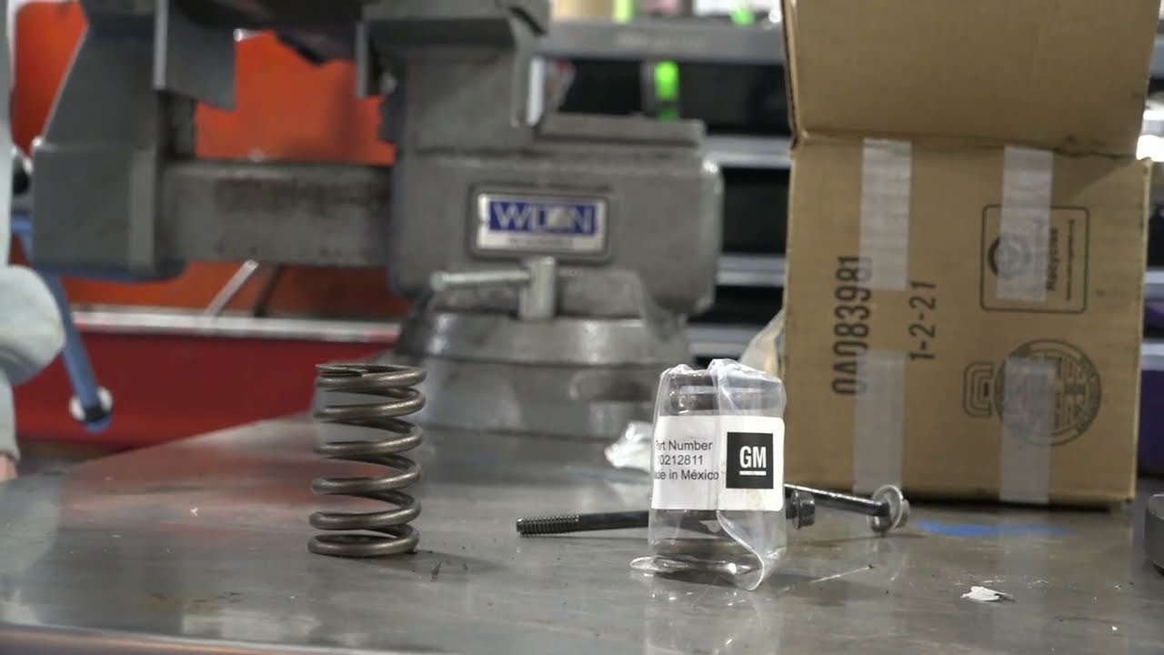 Tyler Murray talks about crate engine valve springs Mar 19 2022