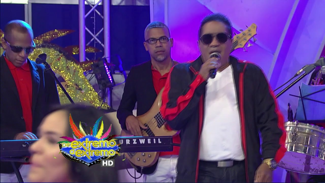 Kinito Méndez - (Popurri) en De Extremo a Extremo