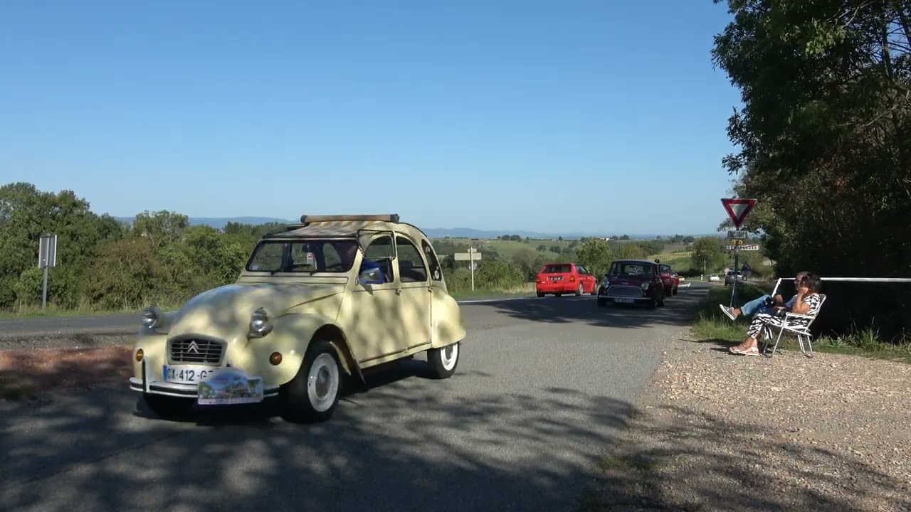 2025 09 07 Vidéos à Vendranges by OZO et les 1000 voitures anciennes