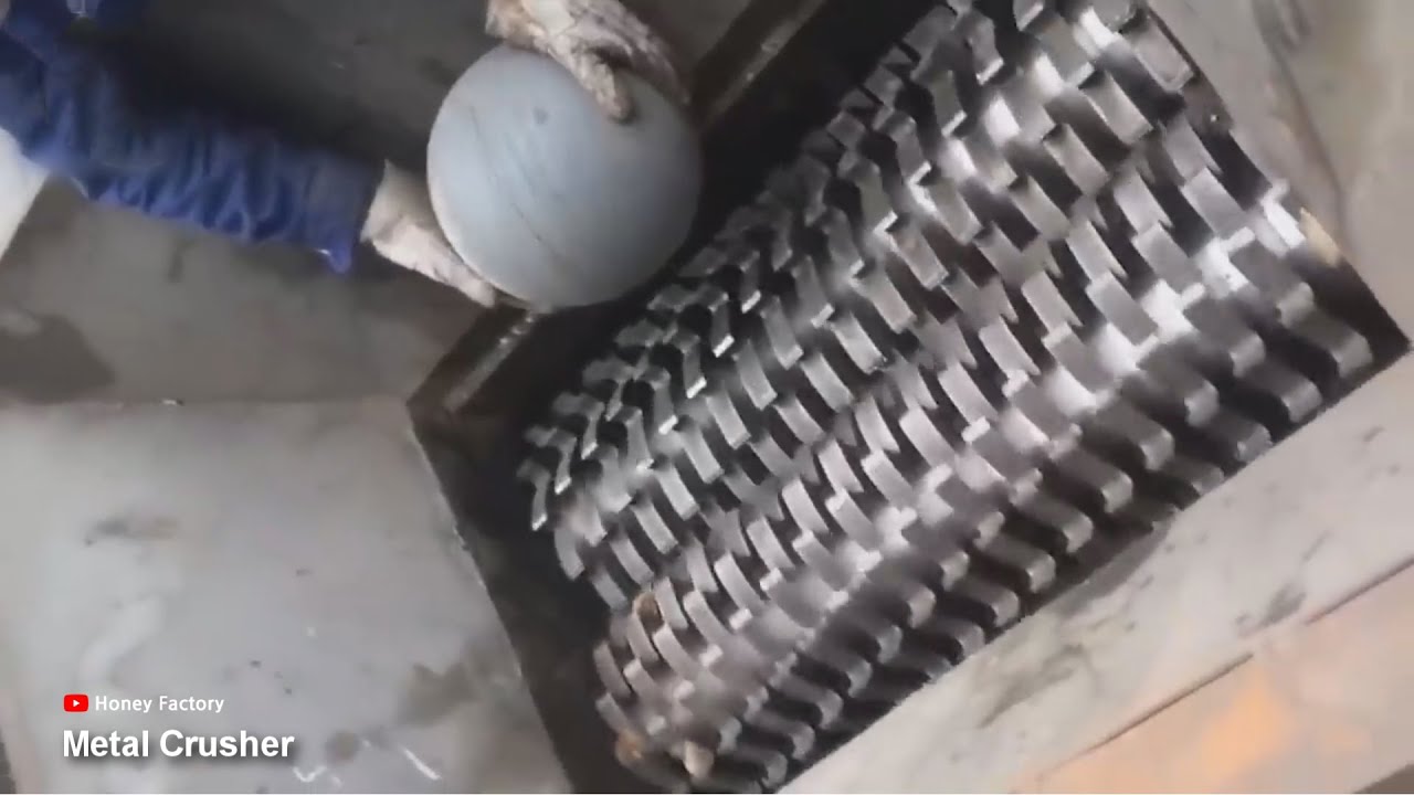 산업용 분쇄기 모든것을 부시고 분쇄시키는 초강력