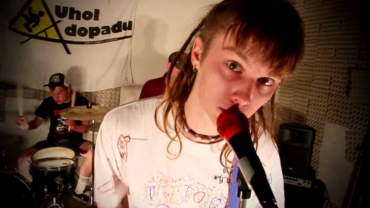 Uhol dopadu - Zákaz punku