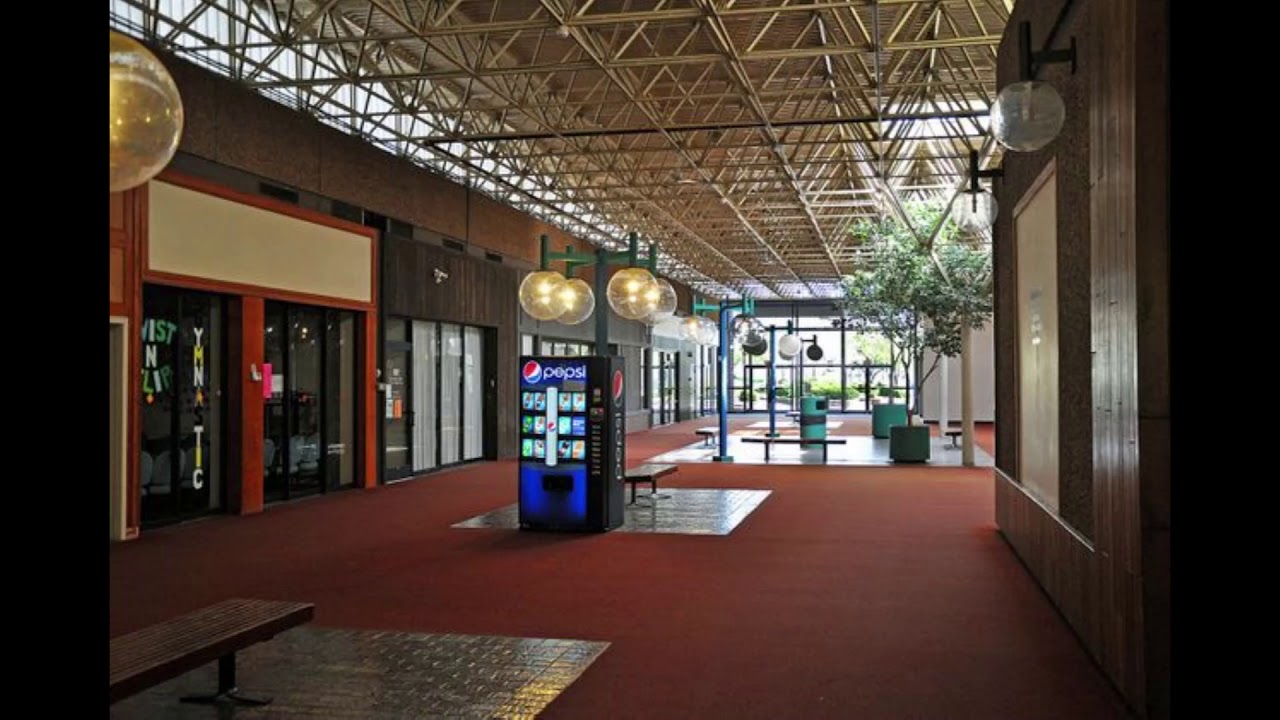 Laura Branigan - Self Control (mall speaker edition)