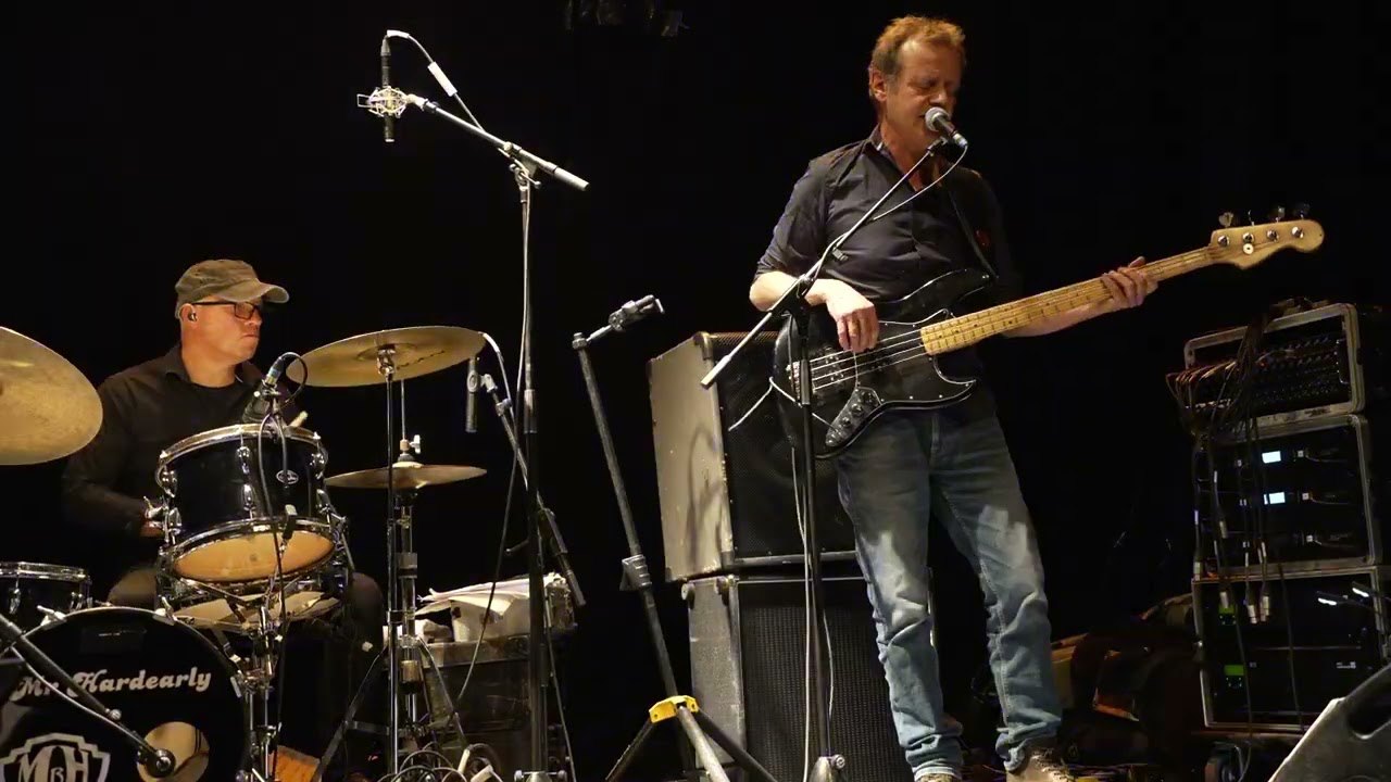 Mr Hardearly, en concert à La Ferme Blanche de Clamecy, Nièvre, France...19*10*2025