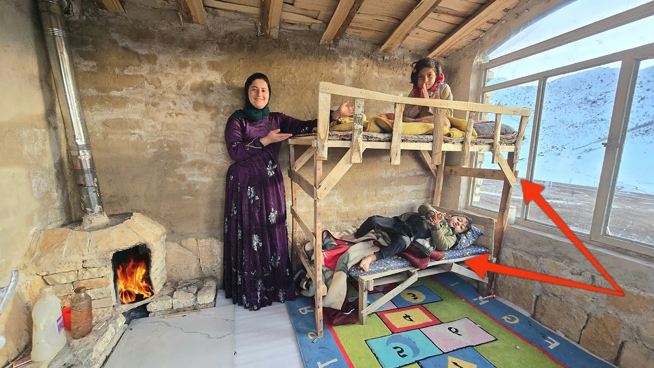 Completing the Bunk Bed: A Nomadic Lady's Creativity in Home Space Management