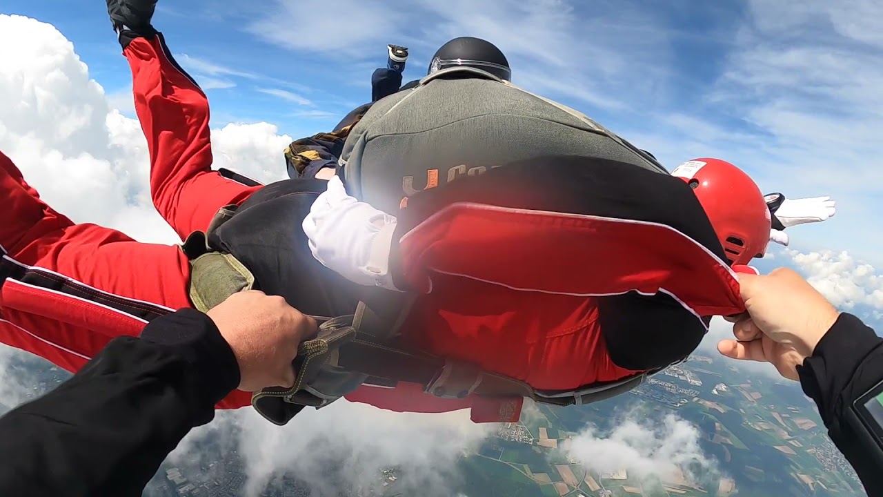 Sprungwochenende in Schwenningen mit Black Forest Skydive e.V.