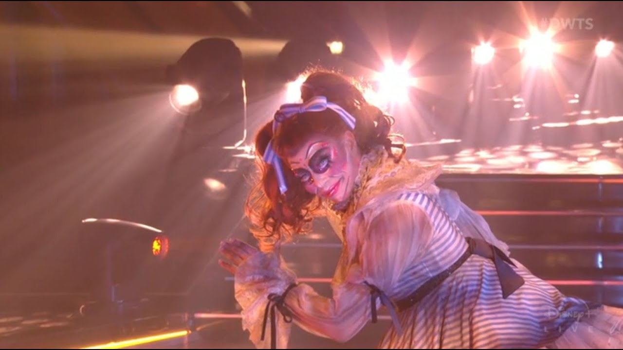 Shangela performs 