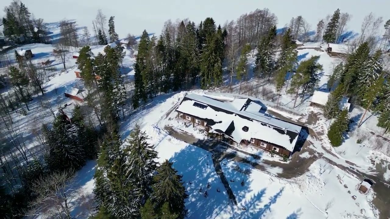 Lohirannan leirikeskus talvella