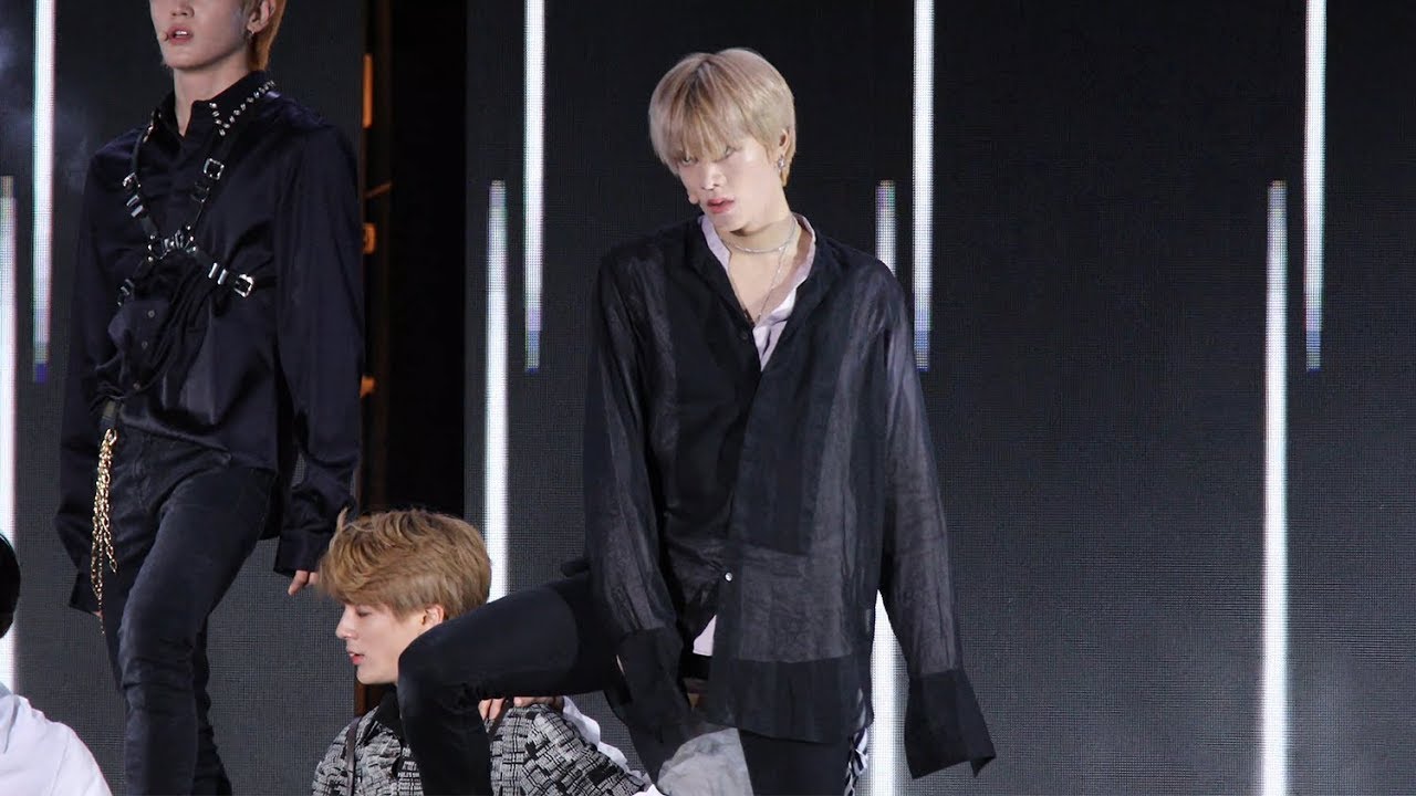 180908 NCT 2018 - 유타(Yuta) Black on Black [코리안뮤직웨이브] 4K 직캠 by 비몽