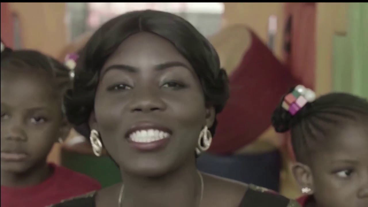 Tantine Merveilles et les Otto dans LE CADEAU BY DESCHAMP MATALA   mp4