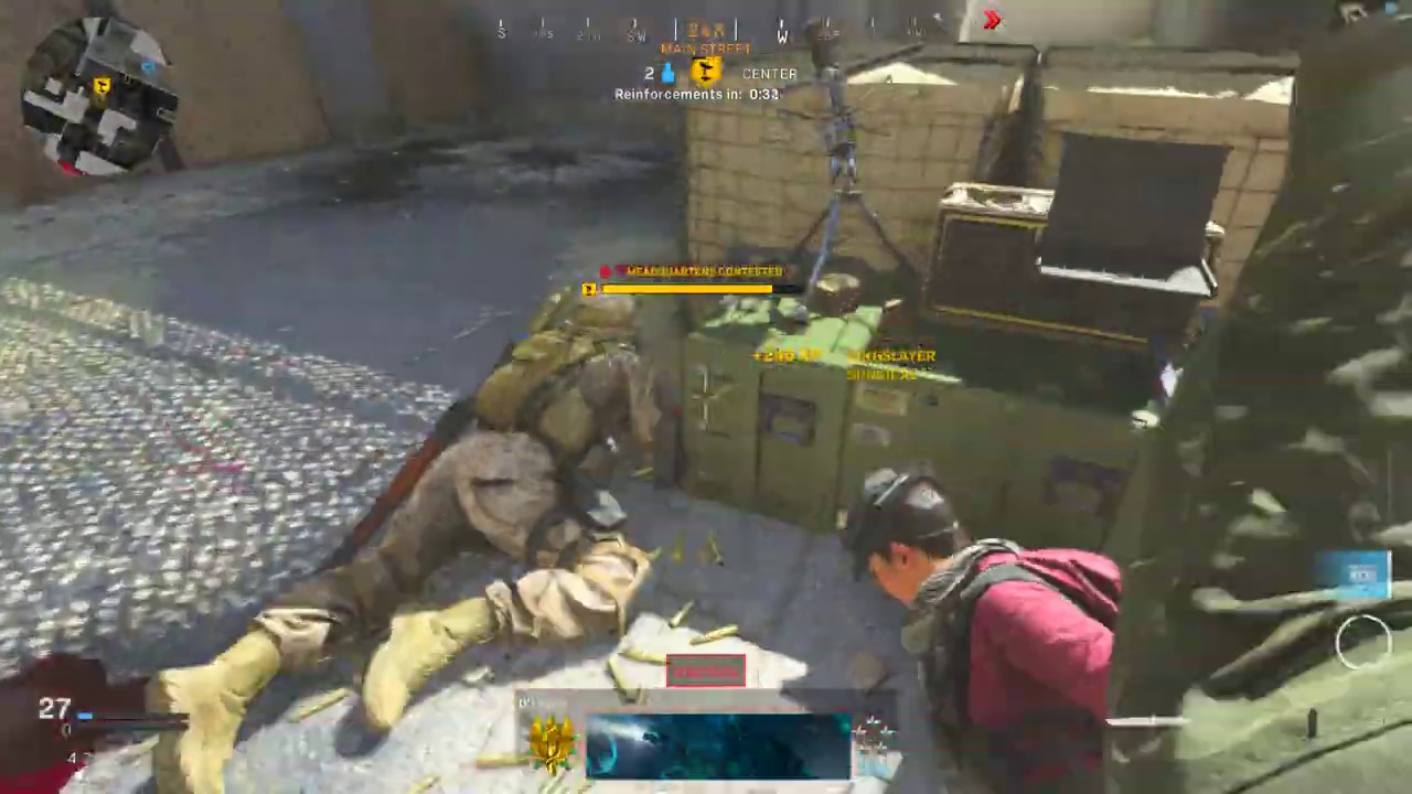 Throwing Knife 5 Man on Screen on Modern Warfare! - UnseeableNinja