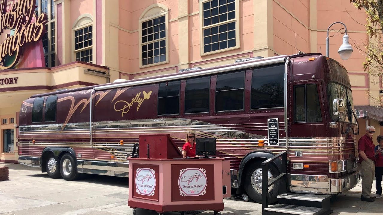 TOUR DOLLY PARTON CUSTOM BUS HOME ON WHEELS | 1994 PREVOST