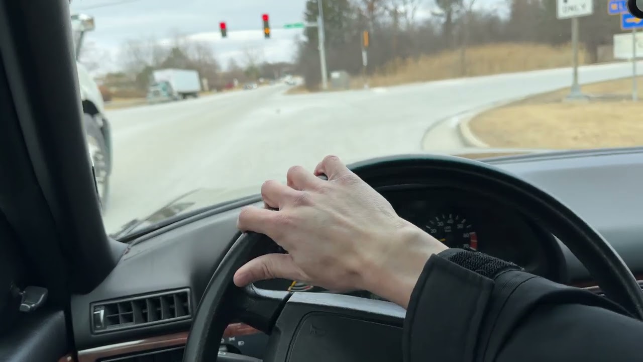 1988 Mercedes 560 SEC driving video