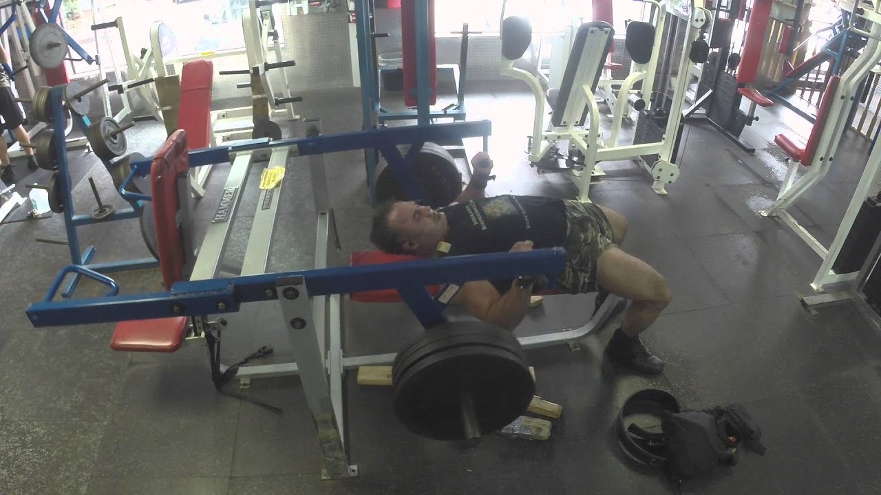 Plate Loaded Flat Press Muscle Round - Fortitude Training by Scott Stevenson