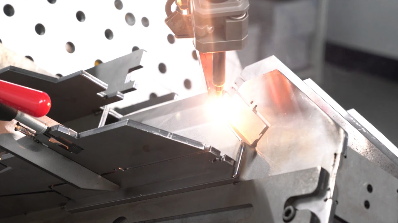 TRUMPF Laser welding: TruLaser Weld 5000 - Laser welding of a mild steel cover