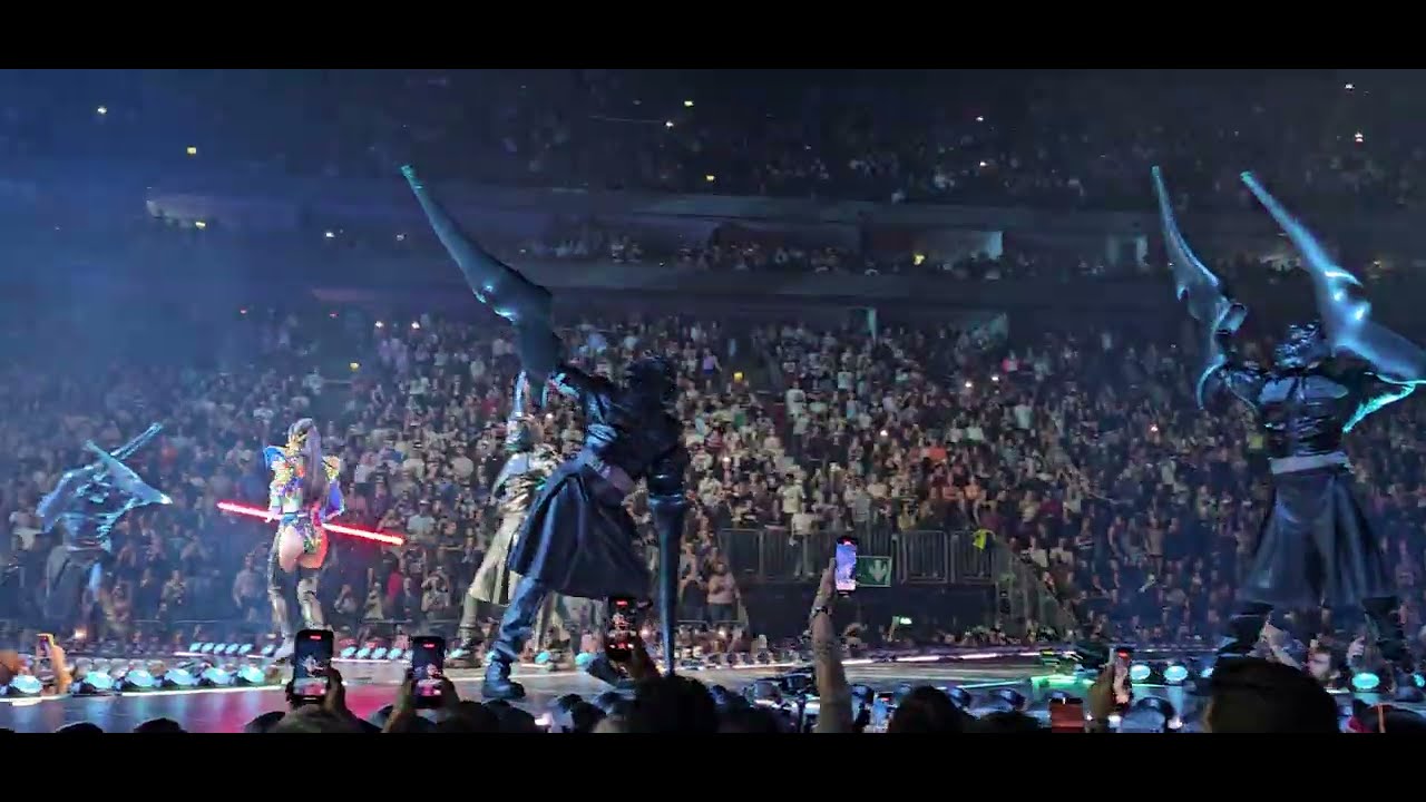 Katy Perry - E.T. (The Lifetimes Tour - Lanxess Arena Köln - Konzert - LIVE - 2025-10-23)