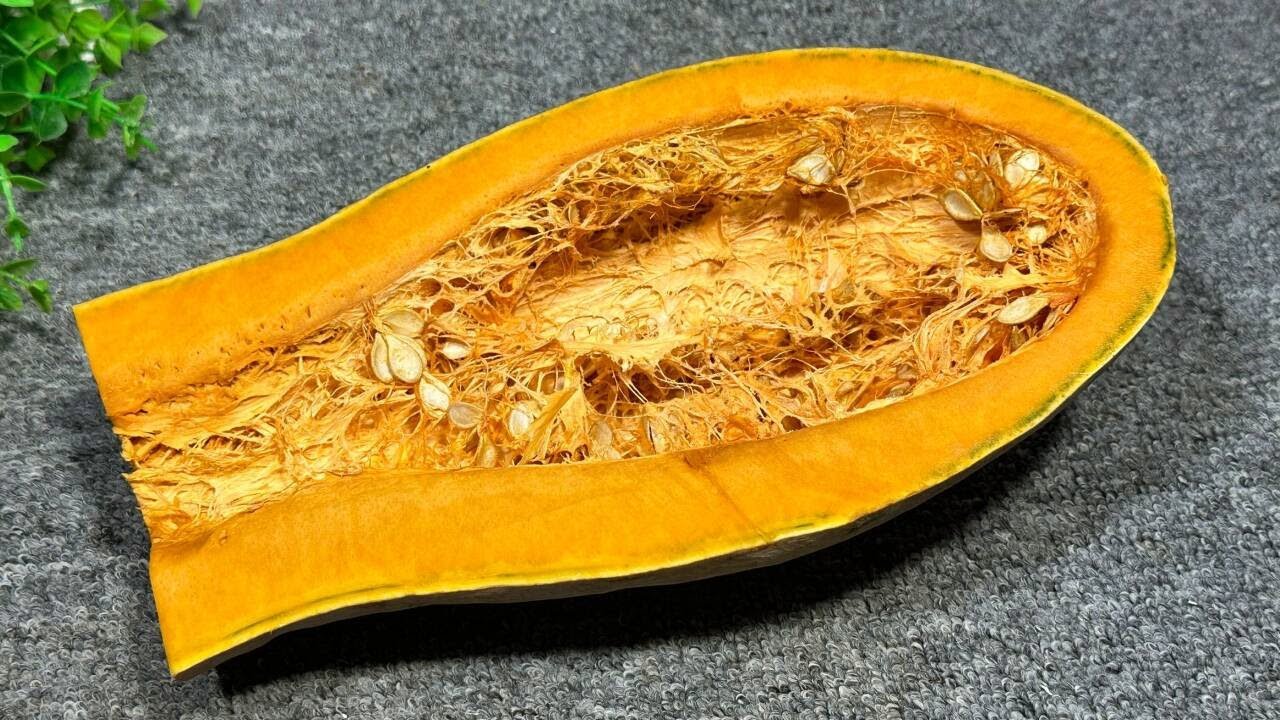 立秋后要多吃南瓜，教你一个神仙吃法，不熬粥不油炸，上桌全家都爱吃#like #food #cooking #美食教程