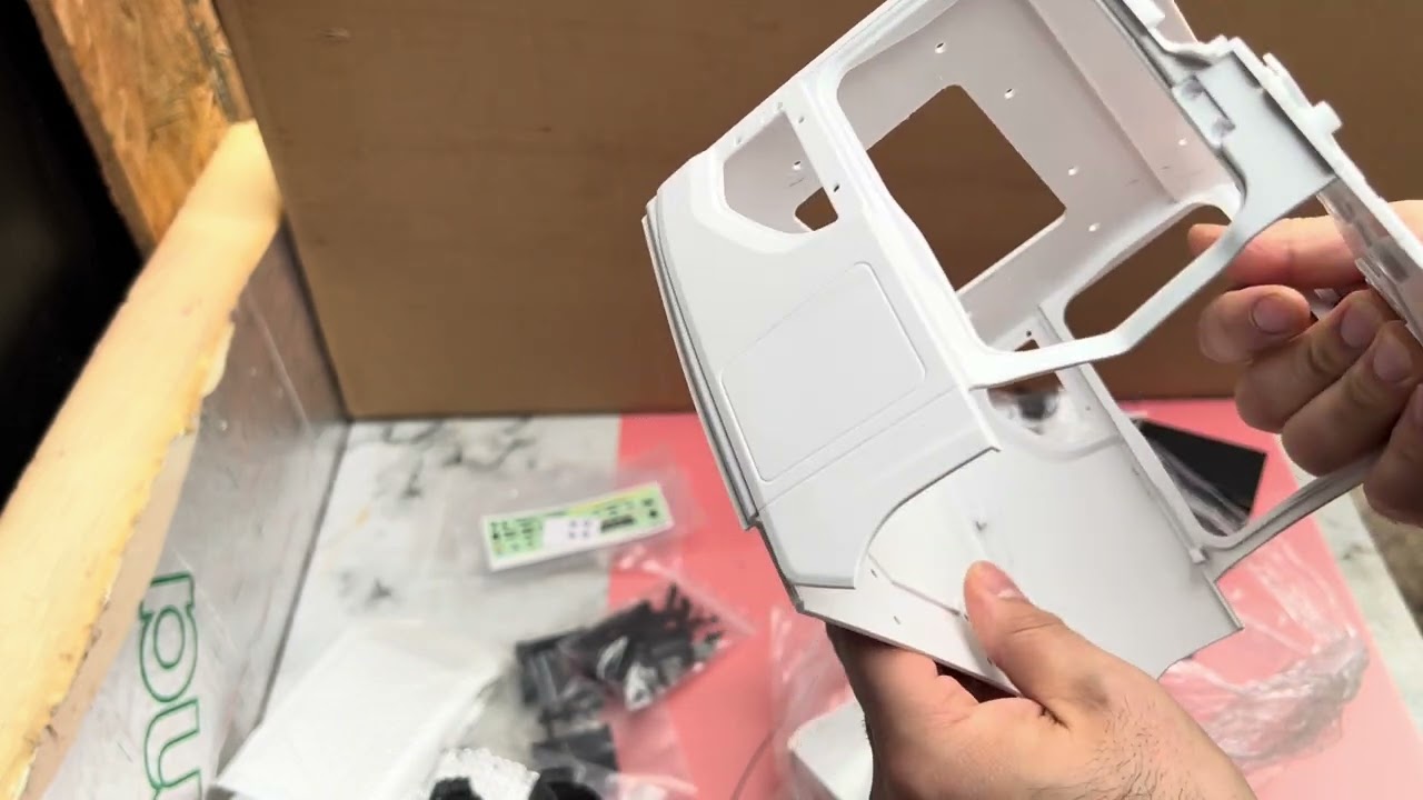 1/14 Scaleclub Scania 770s cabin  unboxing