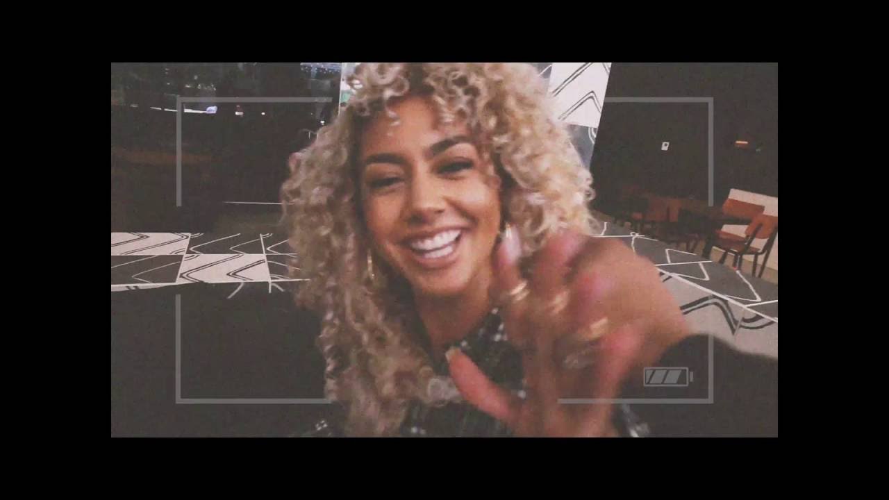 KR - Complicated (Official Music Video)