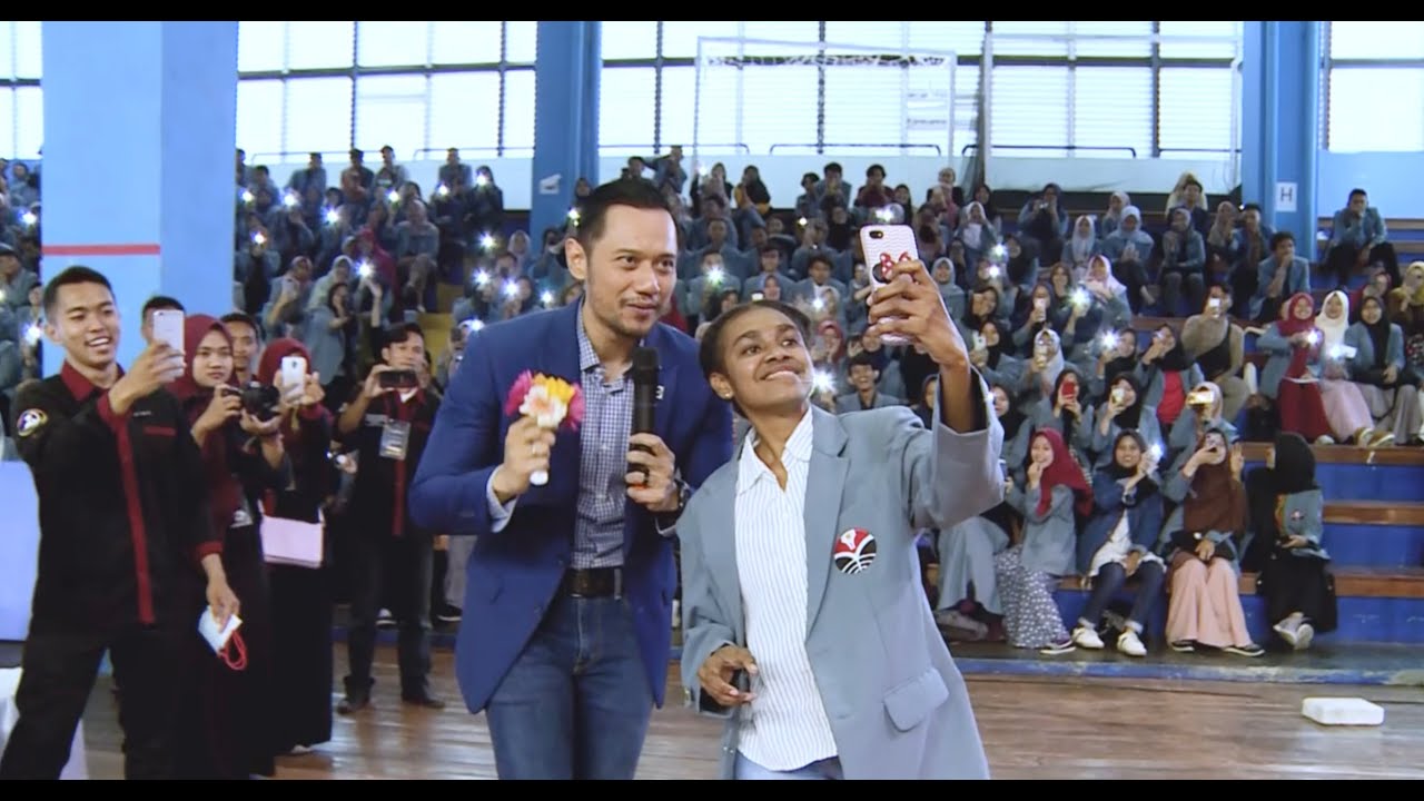Konser Dadakan di UPI Bandung, Cinta Luar Biasa - Andmesh (AHY Cover)